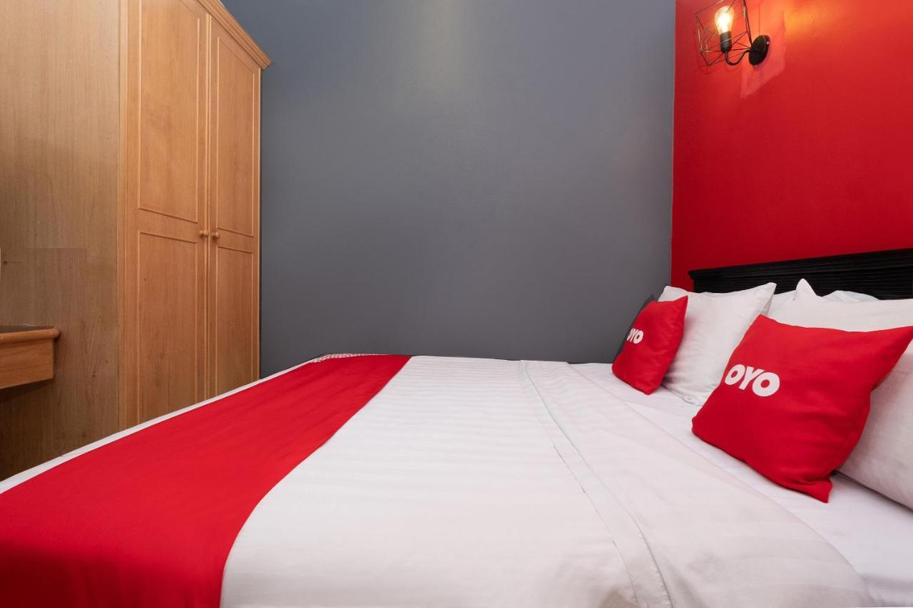 טלוק אינטן Oyo 90050 V Hotel מראה חיצוני תמונה