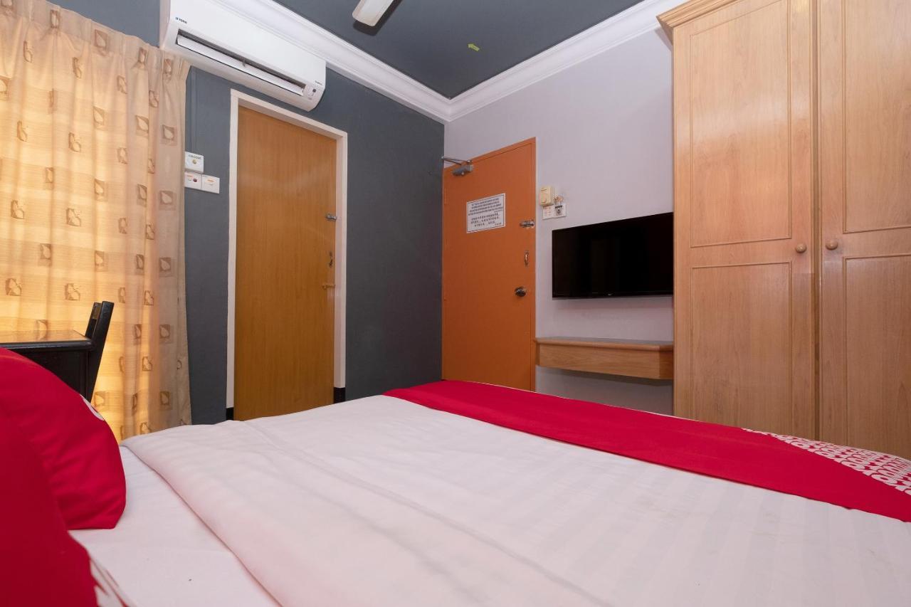 טלוק אינטן Oyo 90050 V Hotel מראה חיצוני תמונה