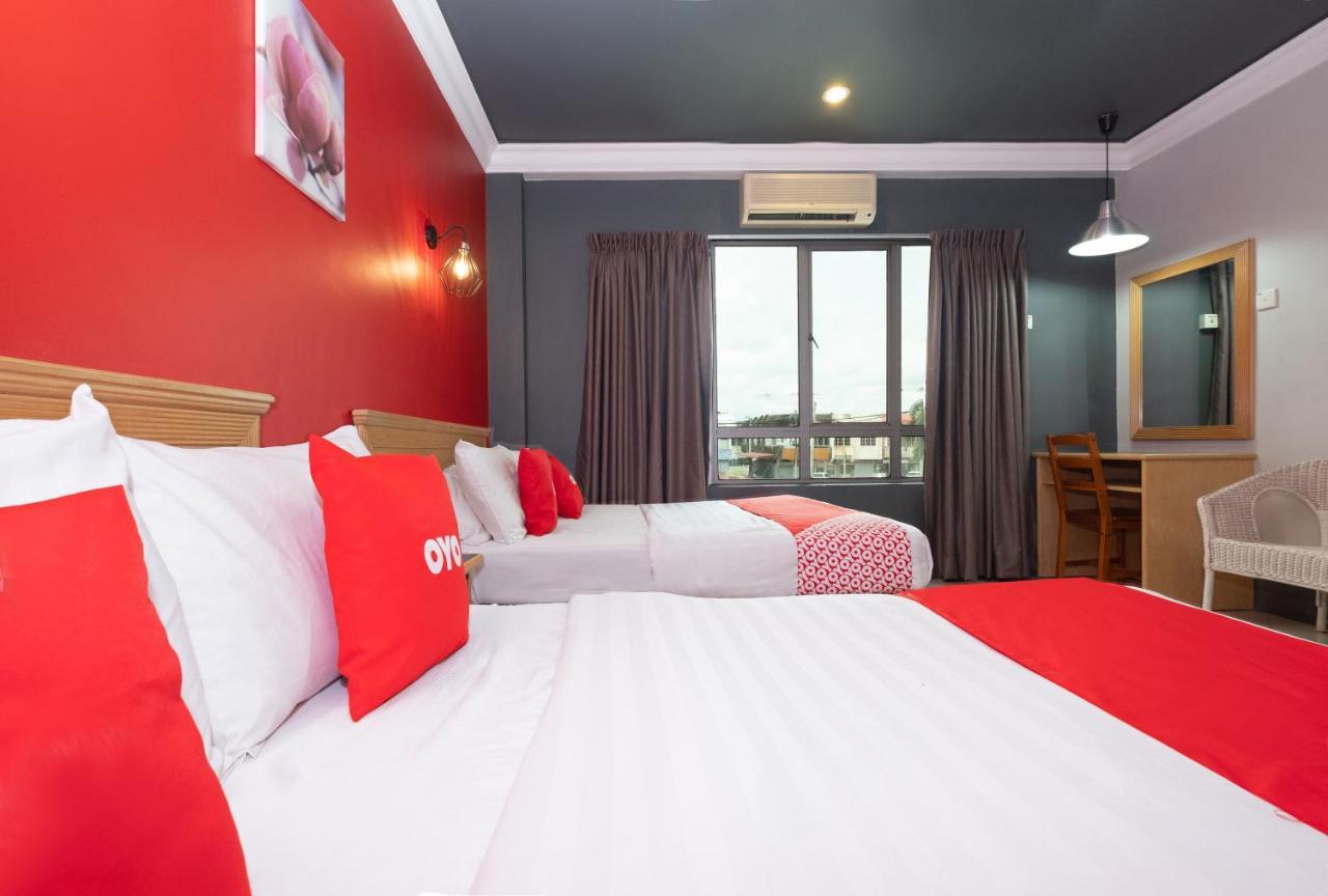 טלוק אינטן Oyo 90050 V Hotel מראה חיצוני תמונה