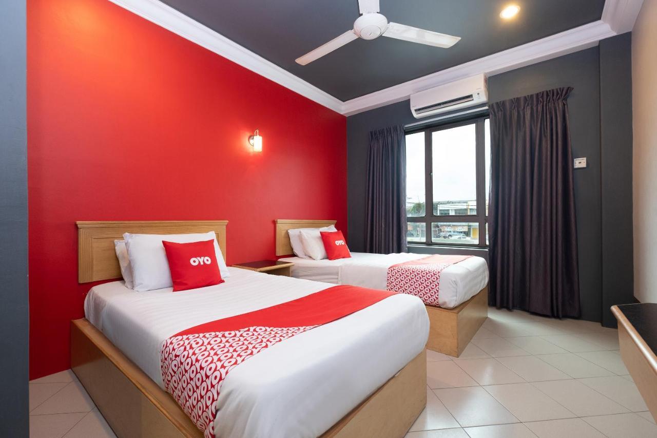 טלוק אינטן Oyo 90050 V Hotel מראה חיצוני תמונה