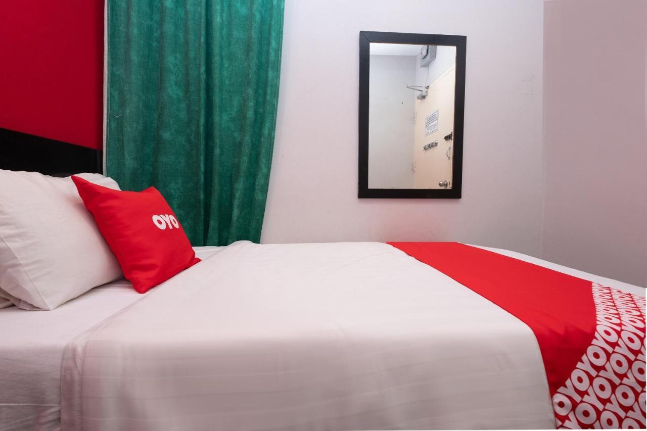 טלוק אינטן Oyo 90050 V Hotel מראה חיצוני תמונה