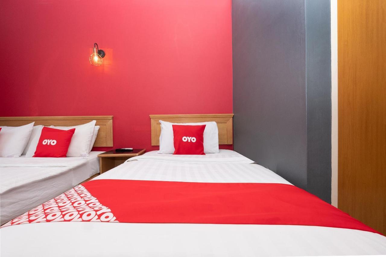 טלוק אינטן Oyo 90050 V Hotel מראה חיצוני תמונה