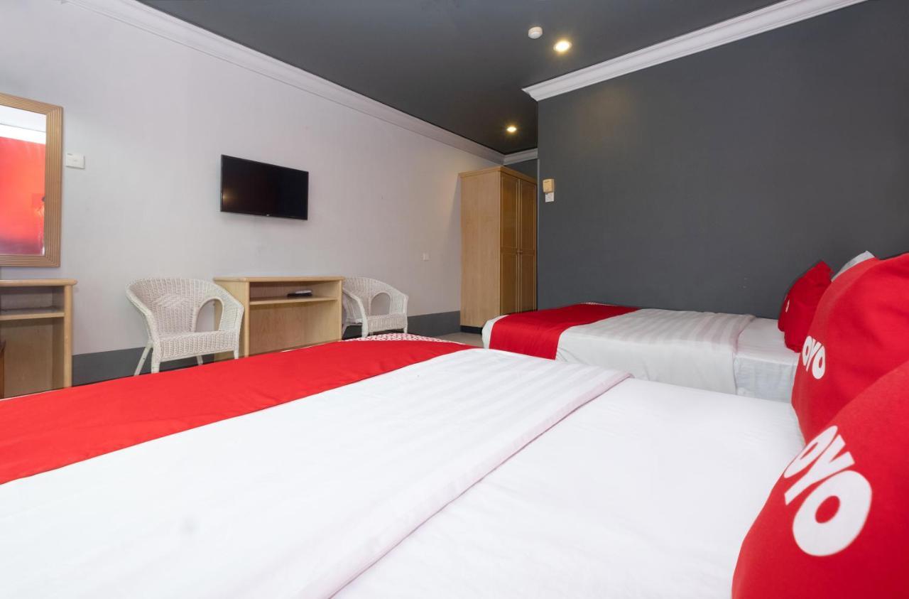 טלוק אינטן Oyo 90050 V Hotel מראה חיצוני תמונה