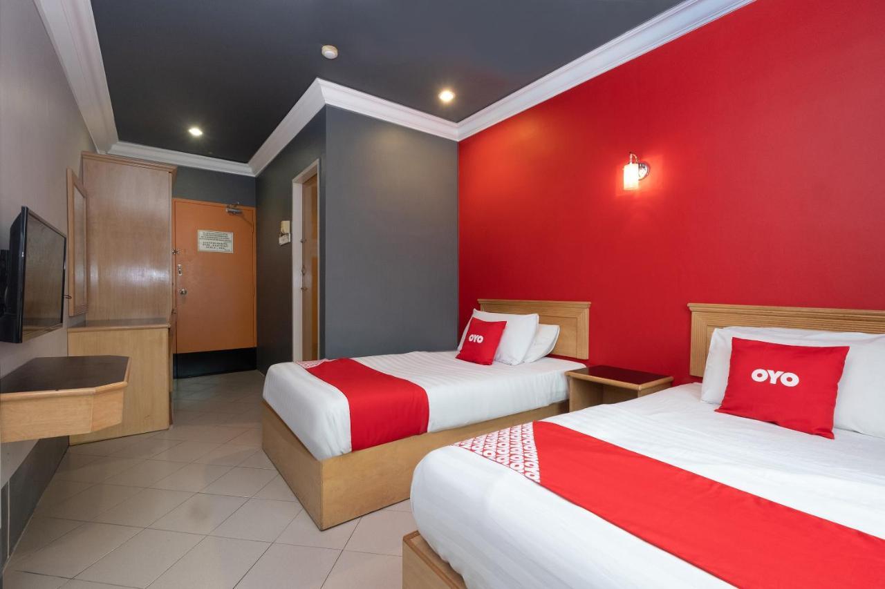 טלוק אינטן Oyo 90050 V Hotel מראה חיצוני תמונה
