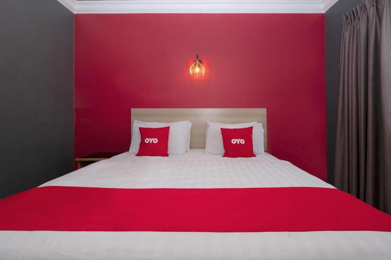 טלוק אינטן Oyo 90050 V Hotel מראה חיצוני תמונה