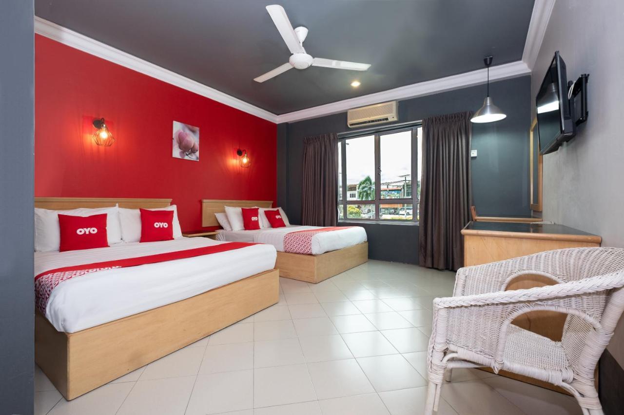 טלוק אינטן Oyo 90050 V Hotel מראה חיצוני תמונה