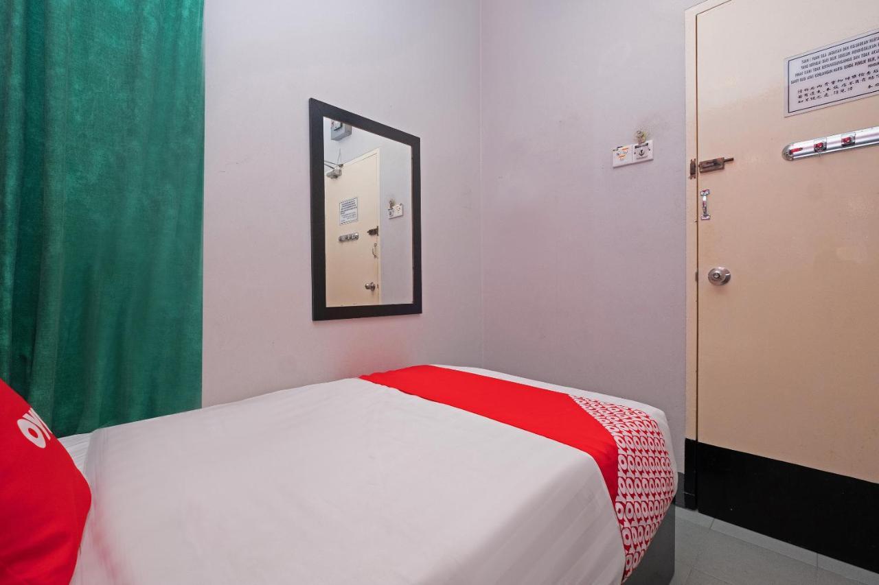 טלוק אינטן Oyo 90050 V Hotel מראה חיצוני תמונה