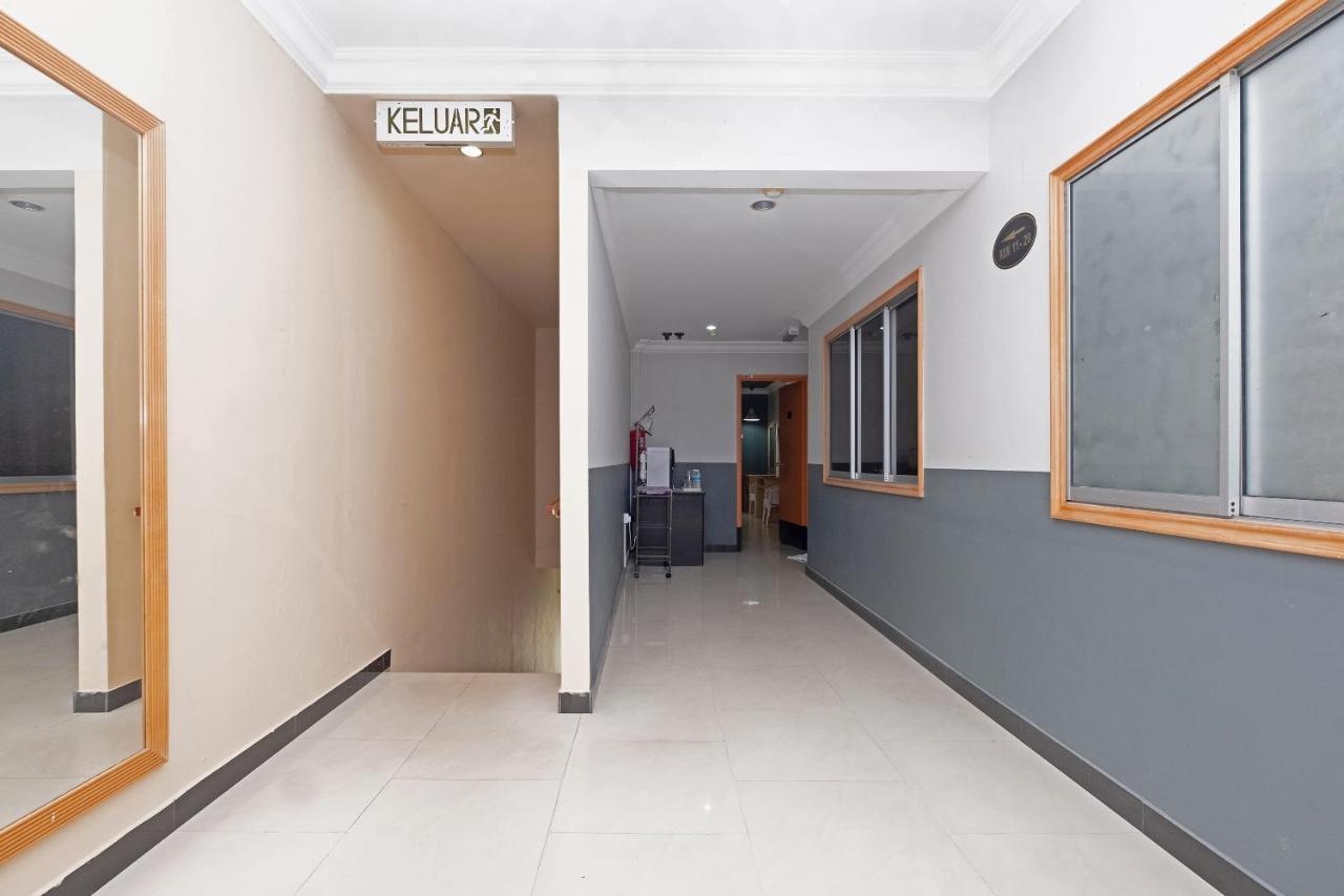 טלוק אינטן Oyo 90050 V Hotel מראה חיצוני תמונה