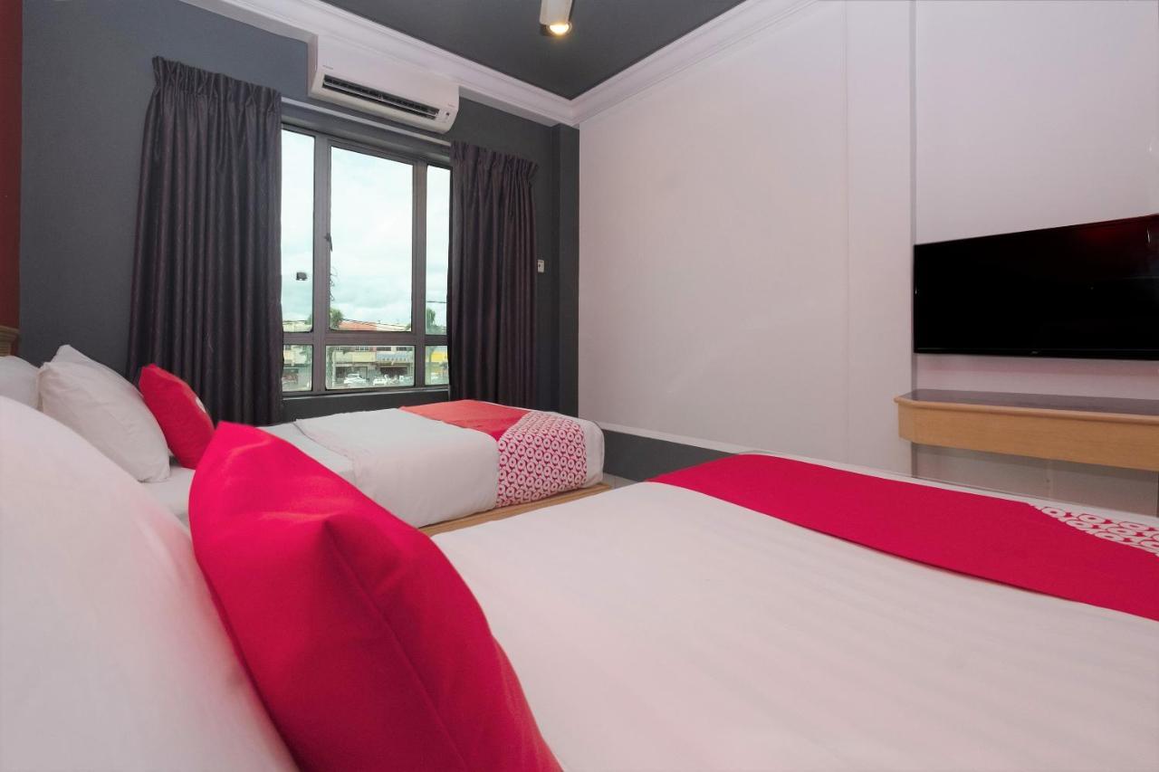 טלוק אינטן Oyo 90050 V Hotel מראה חיצוני תמונה