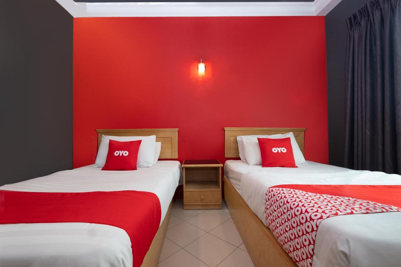 טלוק אינטן Oyo 90050 V Hotel מראה חיצוני תמונה